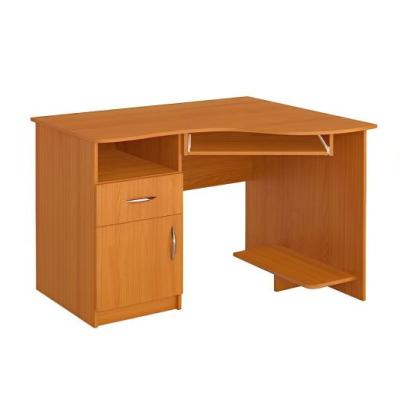 Стол компьютерный (1300х800х750мм)