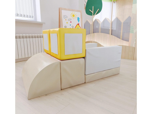 Мягкий игровой комплекс «Самосвал»