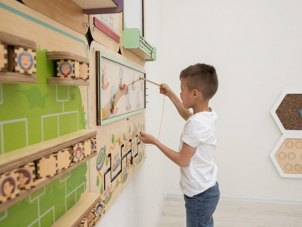 Дидактическая настенная панель «Семейные ценности »